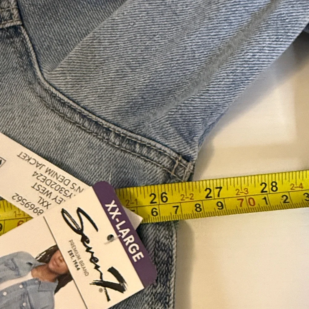 Seven7 Classic Denim Jacket in Light Blue - Picture 7 of 10